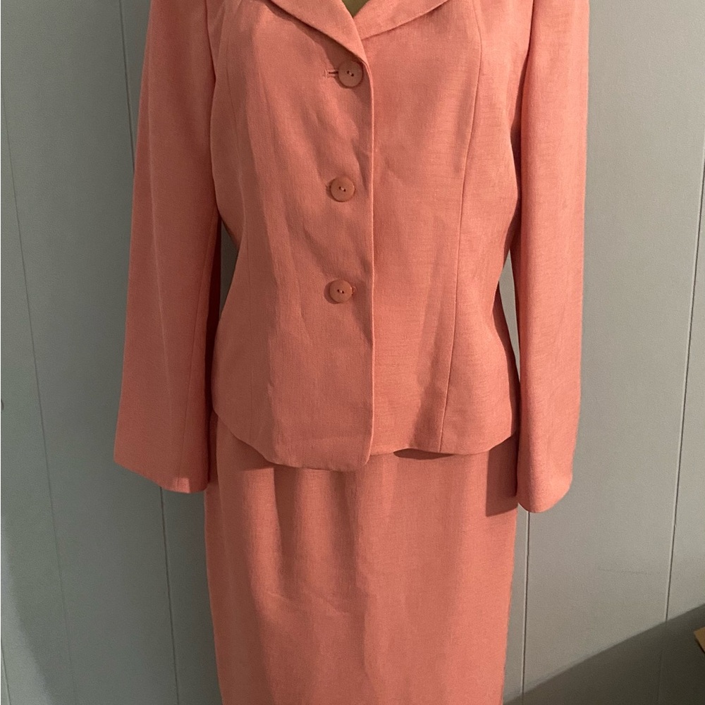 Le Suit Coral Pink Tailored Skirt Suit